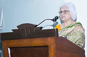 Nayana Kathpalia, Trustee Nagar, speaking at the funciton